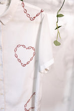 Load image into Gallery viewer, Chained hearts button up - white