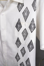Load image into Gallery viewer, Retro Diamonds Button Up