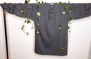 Heart Chain long sleeve t-shirt - gray