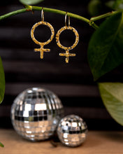 Load image into Gallery viewer, Venus Hoop in Gold Flake