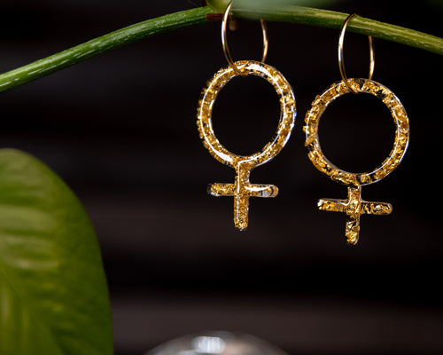 Venus Hoop in Gold Flake